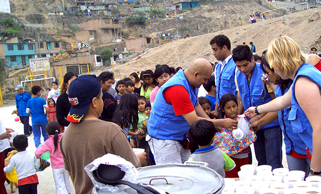 emaus ayuda social humano